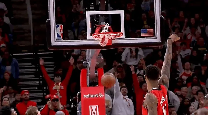 开云中国-终于等到你！贾巴里再中三分连得8分，火箭领先到3个回合